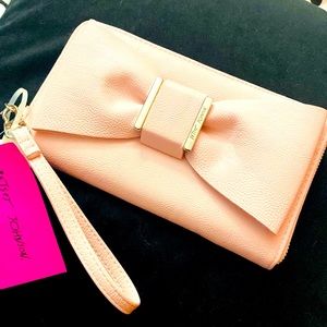 Betsey johnson large bow pink wallet NWT